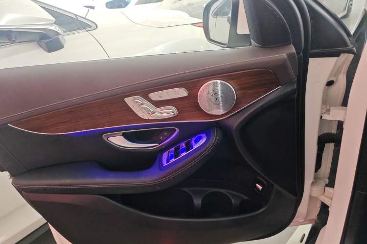 Used Mercedes-Benz GLC 2021 GLC 300 L 4MATIC Dynamic Model