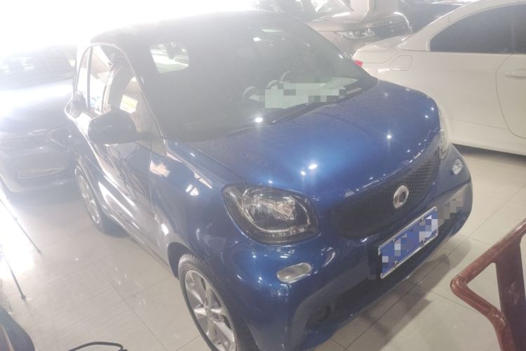 Used  fortwo 2015 1.0L 52 kW hardtop Dynamic version
