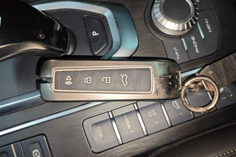 Used Wey VV5 2021 1.5T Two-Wheel Drive Smart Pioneer
