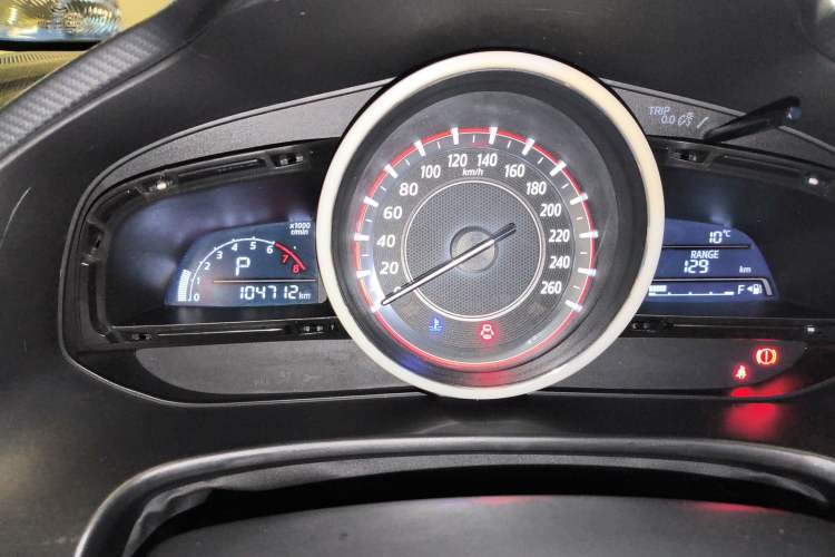 Used Mazda Mazda 3 Axela 2016 Sedan 1.5L Automatic Comfort Model
