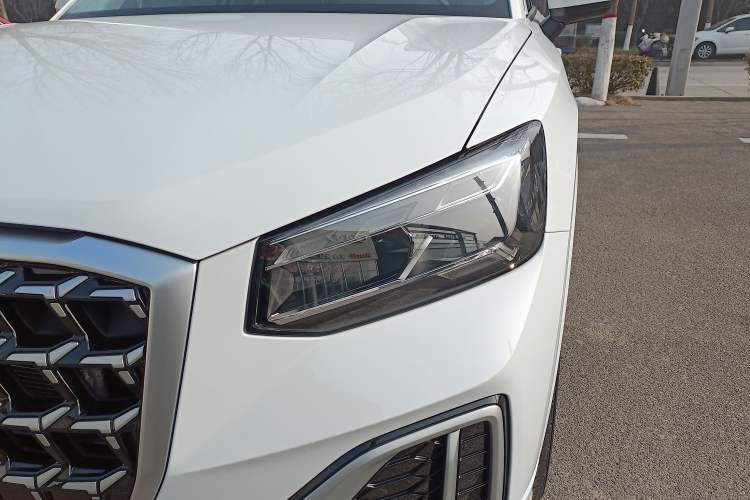 Used Audi Q2L 

