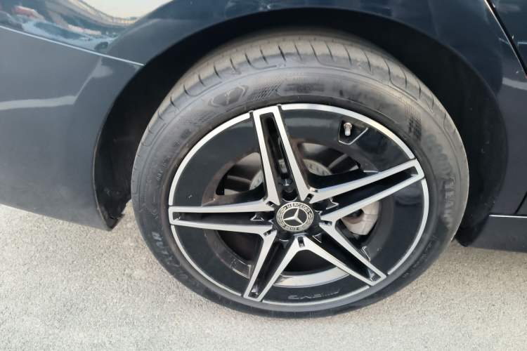 Used Mercedes-Benz C-Class 2023 Restyled C 260 L Night Edition Sports Version
