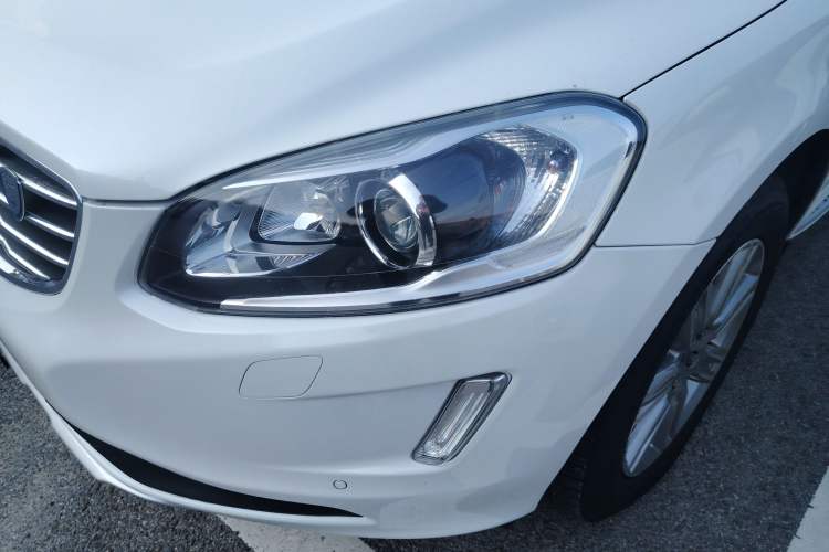 Used Volvo XC60 2017 T5 AWD Smart Upgrade Edition
