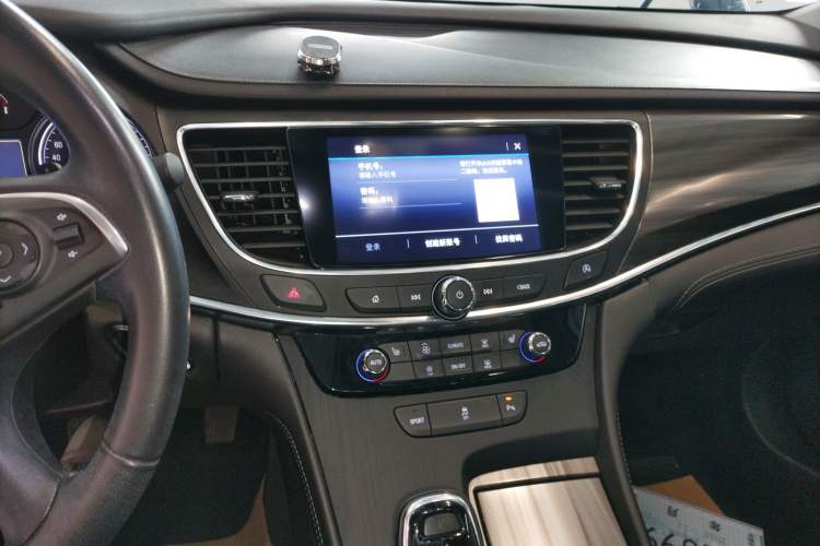 Used Buick LaCrosse 2022 652T Luxury Version