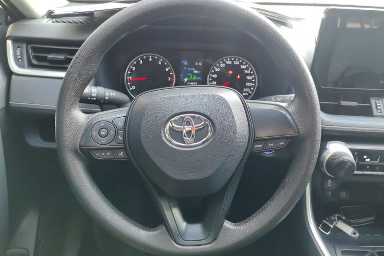 Used Toyota Wildlander 2023 2.0L CVT Two-Wheel Drive Leading Edition