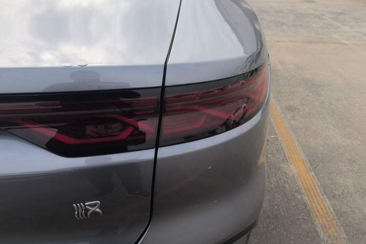 Used BYD Han 2024 DM-i Glory Edition 121KM Elite Model
