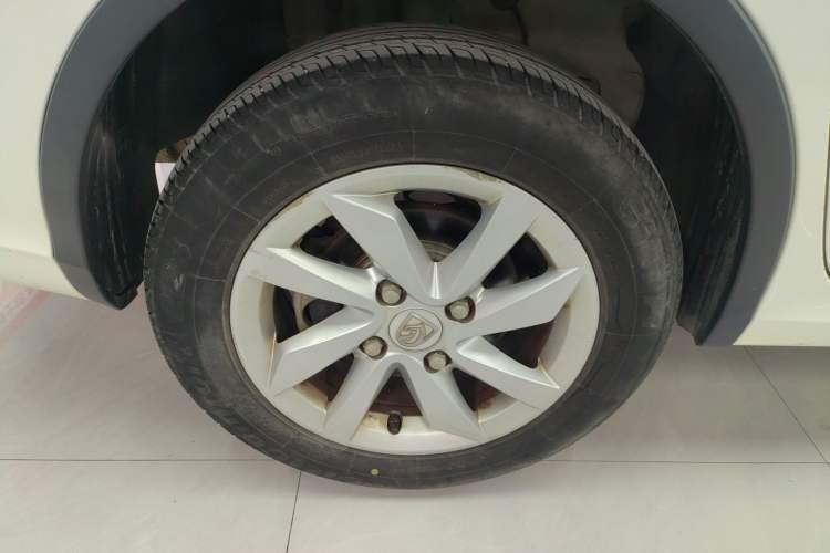 Used Baojun 310W 2017 1.5L Manual Fashion Model China V
