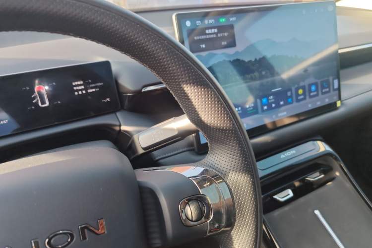 Used AION V 2024 Aion Tyrannosaurus 650 LiDAR Edition
