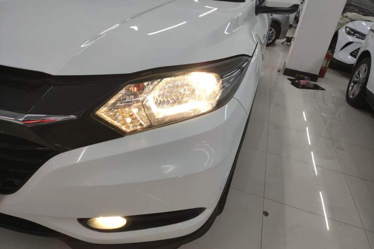 Used Honda Vezel 2016 1.8L CVT Front-Wheel Drive Pioneer Edition
