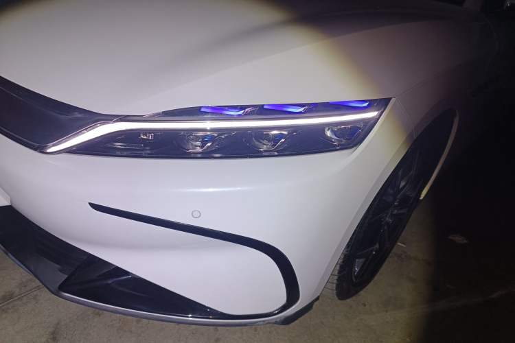 Used BYD Han 2022 EV Genesis Edition 715KM Front-Wheel-Drive Prestige Model
