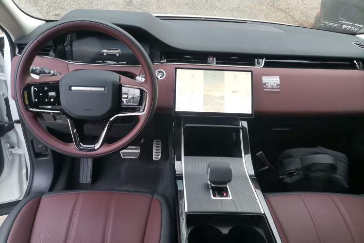 Used Land Rover Range Rover Evoque 2024 Aurora L 249 PS Prestige Light-Chasing Edition