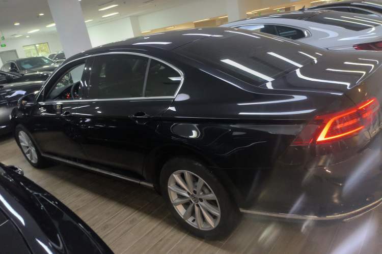 Used Volkswagen Magotan 2019 330TSI DSG Leading Model China VI Standard