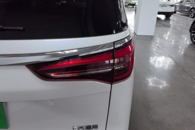 Used Buick GL8 2023 ES Lu Zun Deluxe Model
