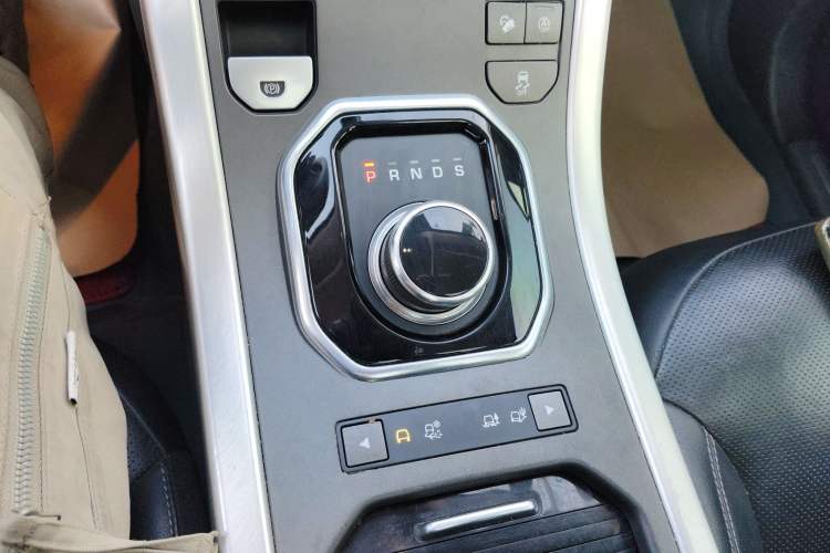 Used Land Rover Range Rover Evoque 2018 240 PS SE DYNAMIC Smart Edition