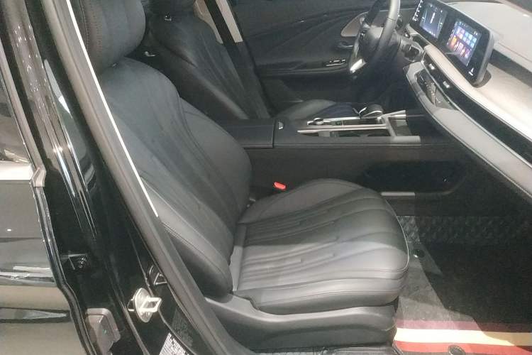 Used Chery Fengyun A8 
