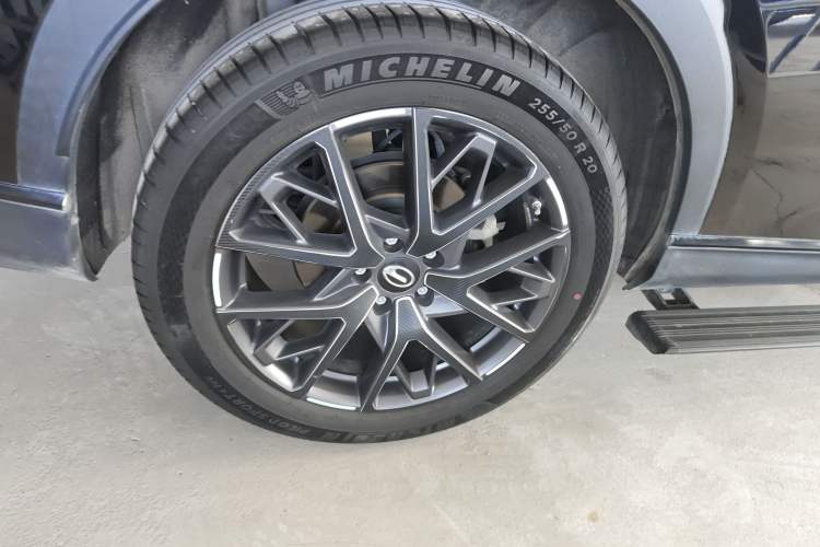 Used GAC Trumpchi GS8 2022 Linghang Series 2.0 TGDI Two-Wheel Drive Luxury Smart Connectivity Version (6 Seats)
