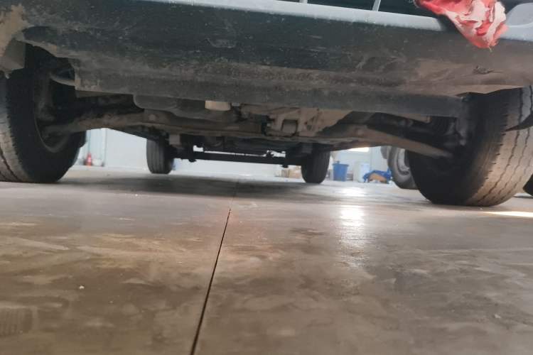 Used Ford Transit 2017 2.0T Diesel Multi-Purpose Commercial Vehicle Short Wheelbase Low Roof China V Standard