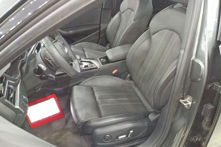 Used Audi A4L 2024 40 TFSI quattro RS Performance Package