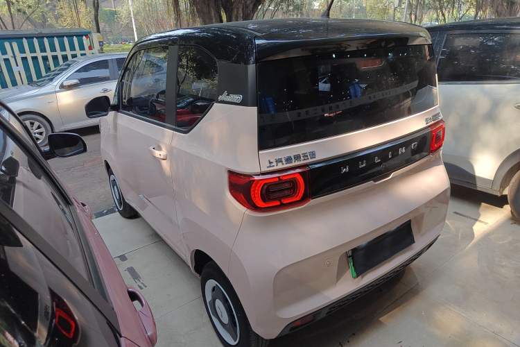 Used Wuling Hongguang MINIEV 2022 Macaron Premium Model – Lithium Iron Phosphate
