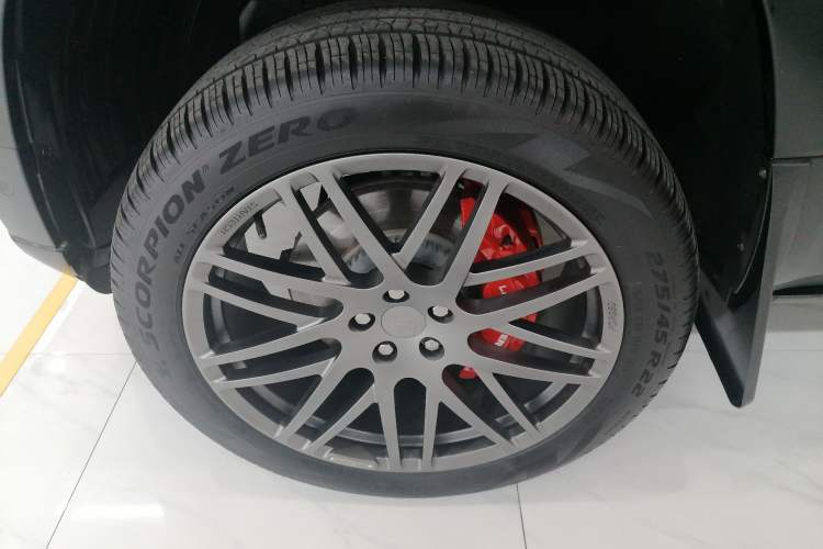 Used Land Rover Defender 2023 Facelift 90 3.0T P400 XS
