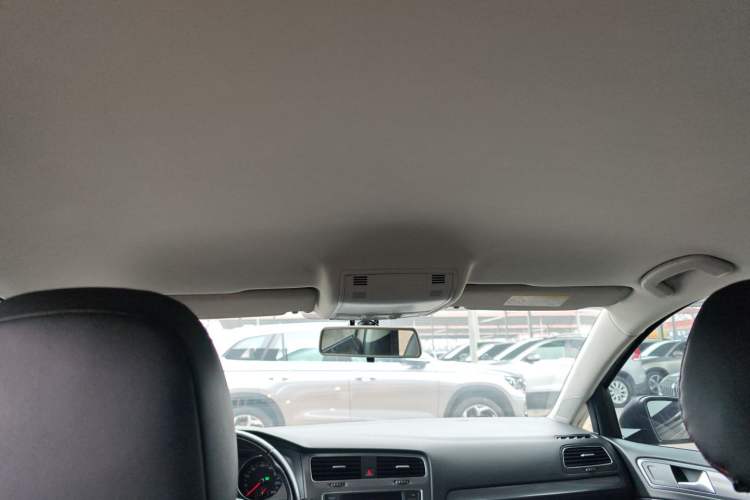 Used Volkswagen Golf 2016 1.6L Automatic Fashion Model