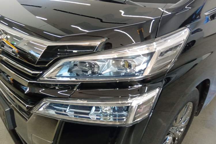 Used Toyota Vellfire 2021 Crown Dual-Engine 2.5L HV Prestige Edition