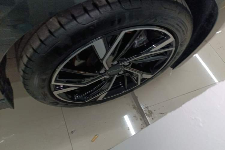 Used Lynk & Co 03 2025 1.5TD DCT Champion Edition Pro
