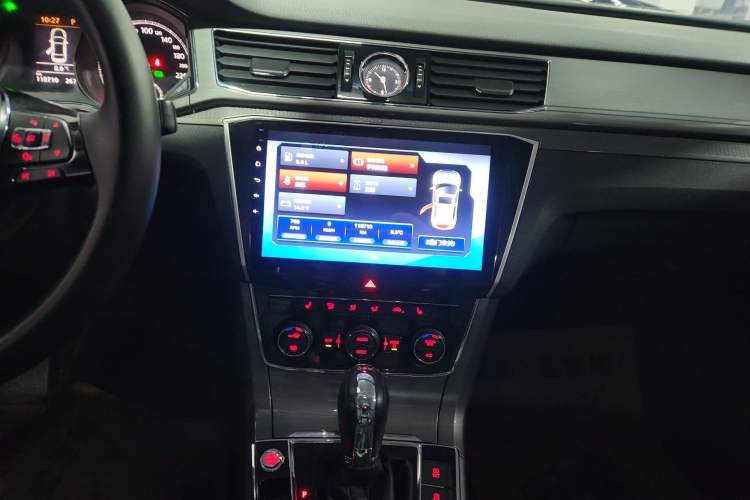 Used Volkswagen Passat 2017 280TSI DSG Luxury Edition
