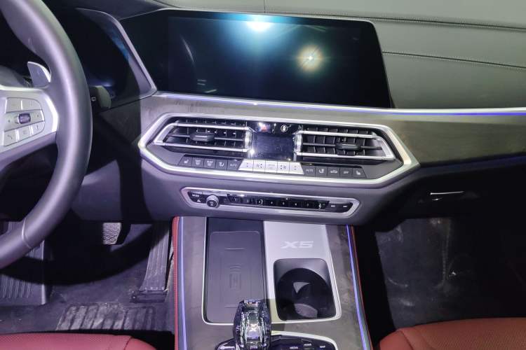 Used BMW X5 2022 Restyled xDrive 30Li Luxury Version M Sport Package