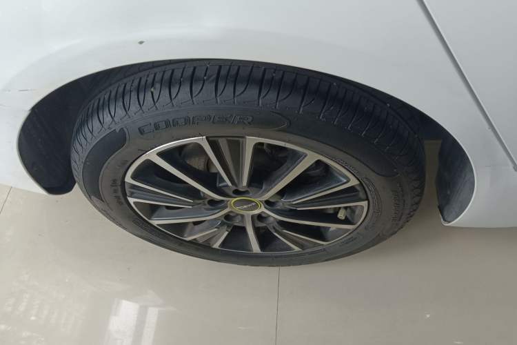 Used Roewe i5 2021 1.5L CVT Platinum Edition
