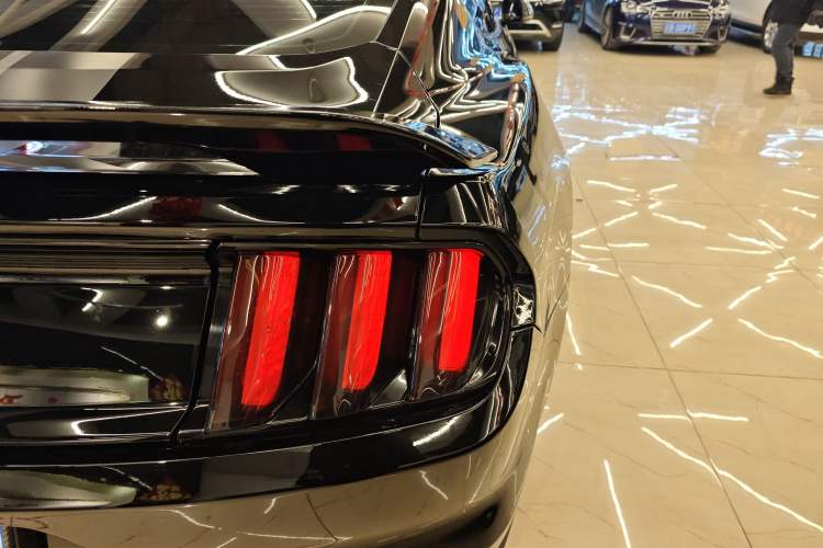 Used Ford Mustang 2015 2.3T Performance Edition