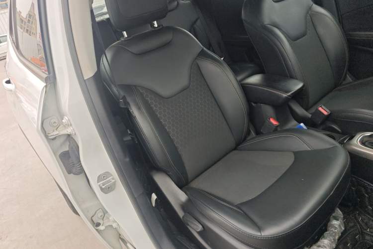 Used  Compass 2019 200T Automatic Prestige Edition
