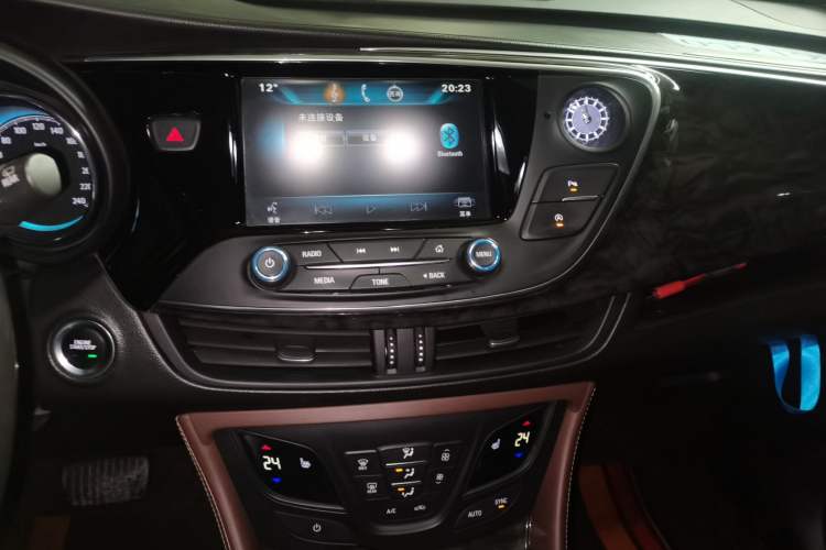 Used Buick Envision 2014 28T Four-Wheel Drive Elite Model
