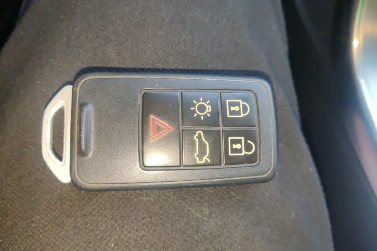 Used Volvo S60 2016 S60L T4 Zhiyuan Edition
