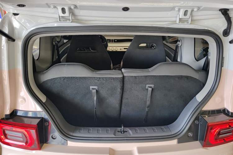 Used Wuling Hongguang MINIEV 2021 Macaron Fashion Model Lithium Iron Phosphate