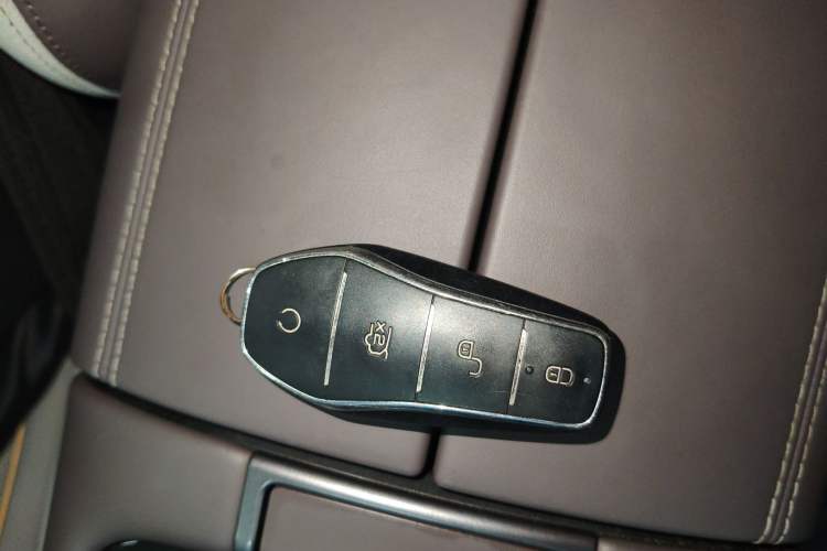 Used BYD Frigate 07 2023 DM-i 100KM Flagship Model
