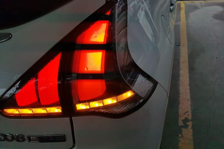 Used Peugeot 3008 2016 1.6THP Automatic Standard Edition
