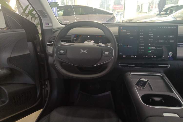 Used XPeng G6 2025 625 Long-Range Max Flagship Edition