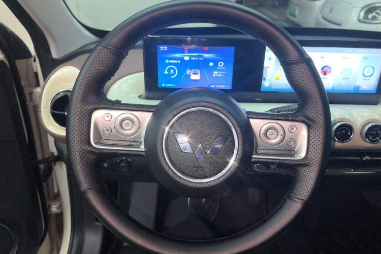 Used Wuling Bingo 2023 333 km Enjoyment Version
