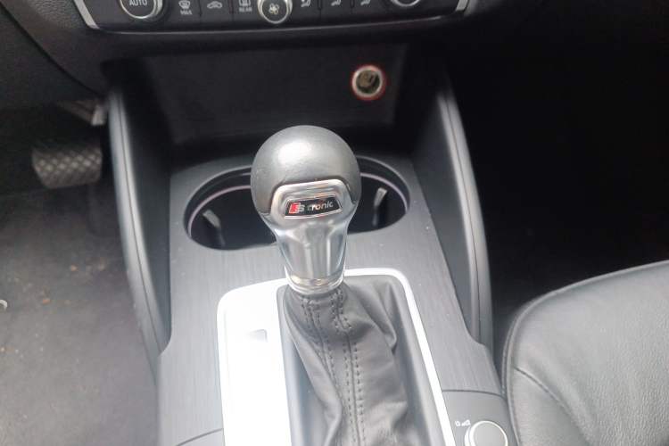 Used Audi A3 2014 Limousine 35 TFSI Automatic Comfort Model
