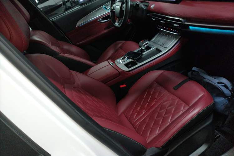 Used JETOUR X70 PLUS 2023 1.5T DCT Brave PLUS 5-Seater
