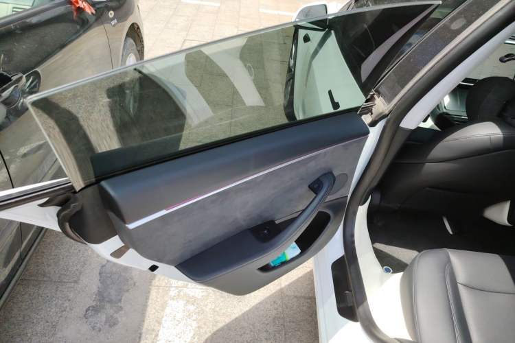 Used Tesla Model 3 2023 Long-Range All-Wheel-Drive Version