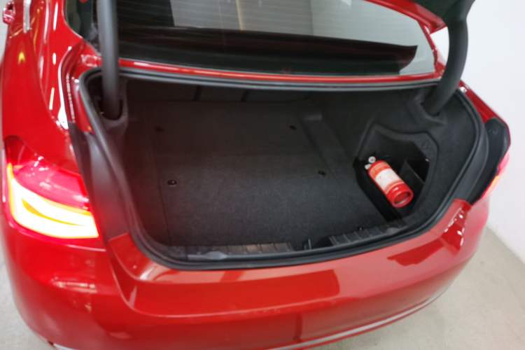 Used BMW 3 Series 2018 320Li Fashion Model
