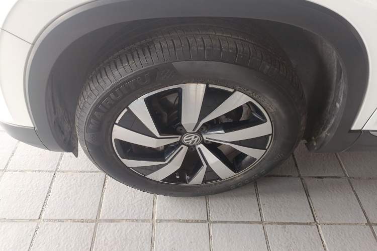 Used Volkswagen Tayron 2019 330TSI Two-Wheel-Drive Luxury Version China V Emission Standard
