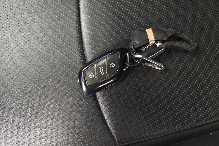 Used Roewe i5 2023 1.5L CVT Luxury Edition
