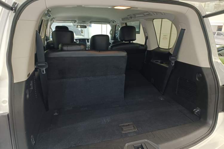 Used Nissan Patrol 2017 4.0L XE Middle East Version
