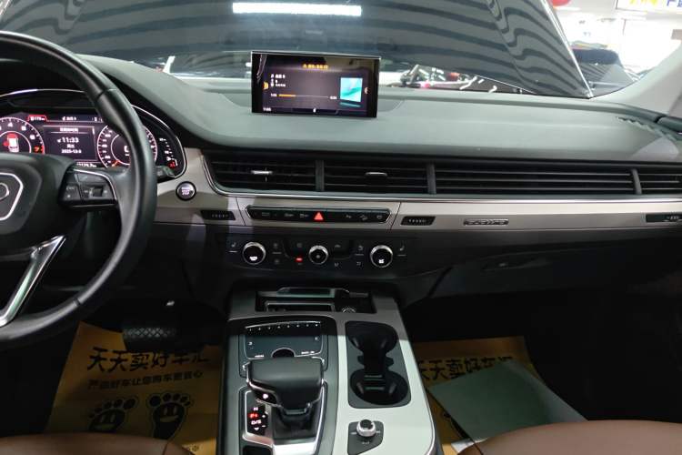 Used Audi Q7 2019 45 TFSI Comfort Model
