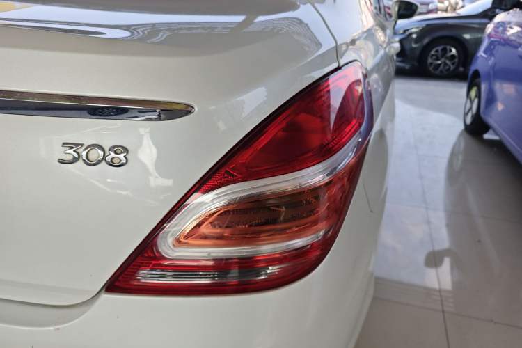 Used Peugeot 308 2014 Enjoy Edition Classic 1.6L Manual YouShang Model
