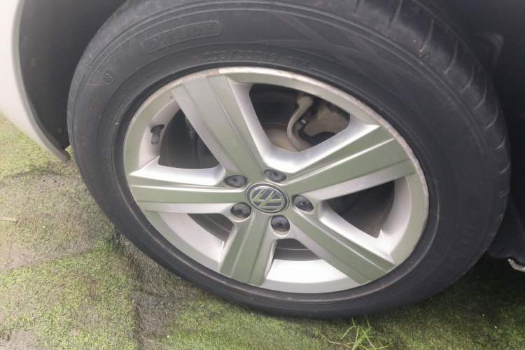 Used Volkswagen Golf 2016 230TSI Automatic Comfort Version
