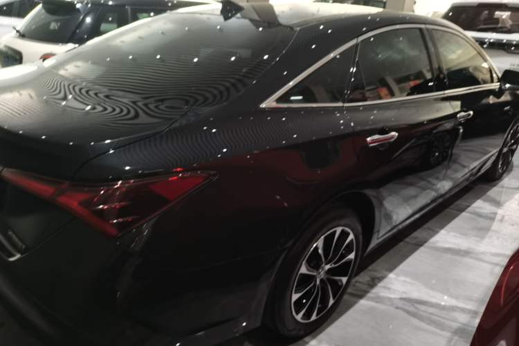 Used Toyota Avalon 2023 Dual-Engine 2.5L Luxury Edition